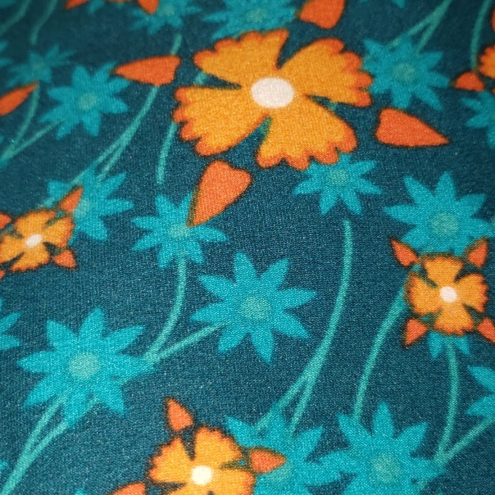 3 got $25 LulaRoe Leggings Floral ✴